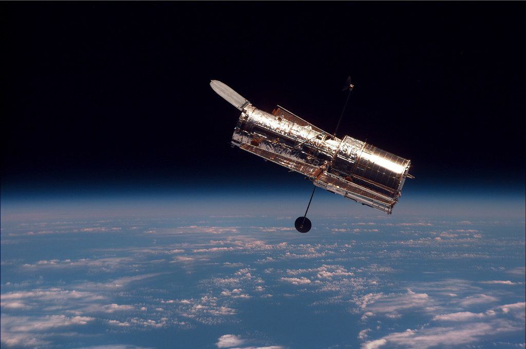 What is the life expectancy of the Hubble telescope?