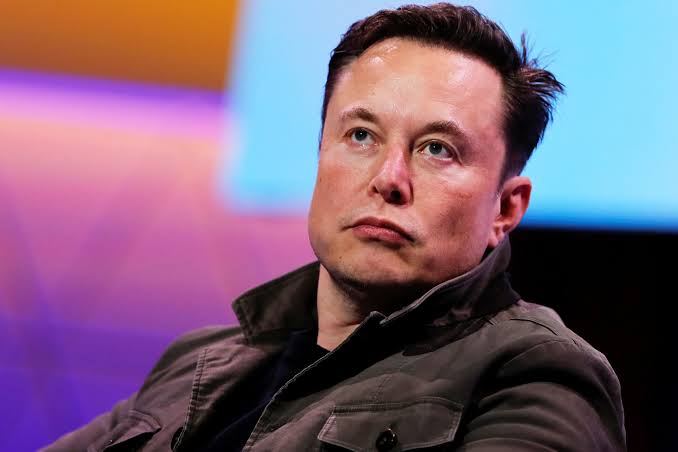 Elon Musk warns: When the Sun Expand all the species on Earth will destroy