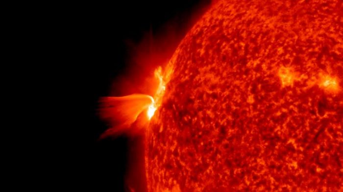 Sun Fired Off Major Solar Flare On Easter Sunday, Causes Radio Blackout