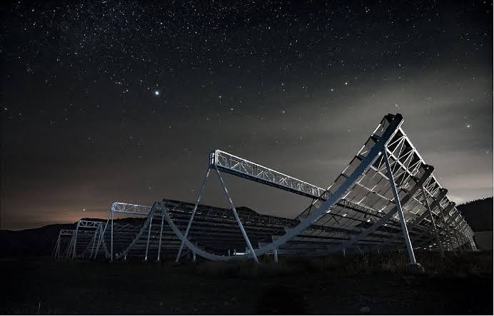 Astronomers Detected A Bizarre 'Heartbeat' Like Radio Signal From Deep Space